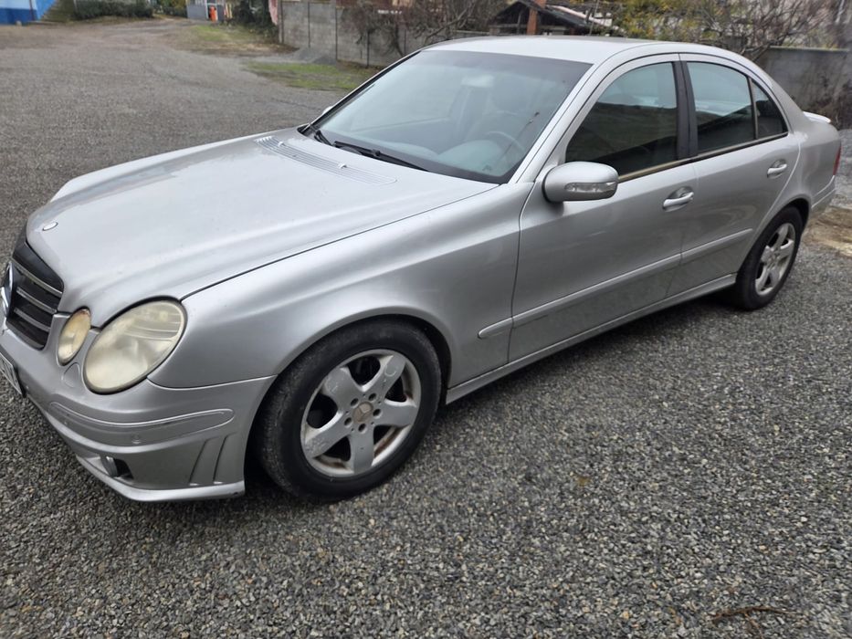 Mercedes W211, an 2002