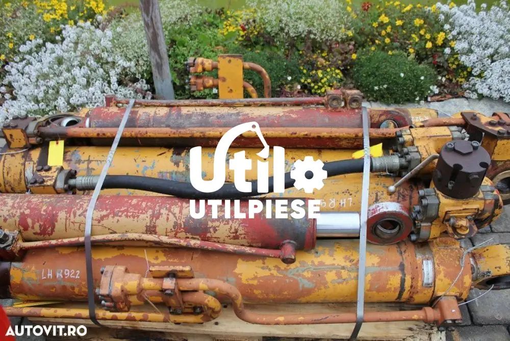 cilindru hidraulic liebherr r922 r924 r932 r942 + piese liebherr