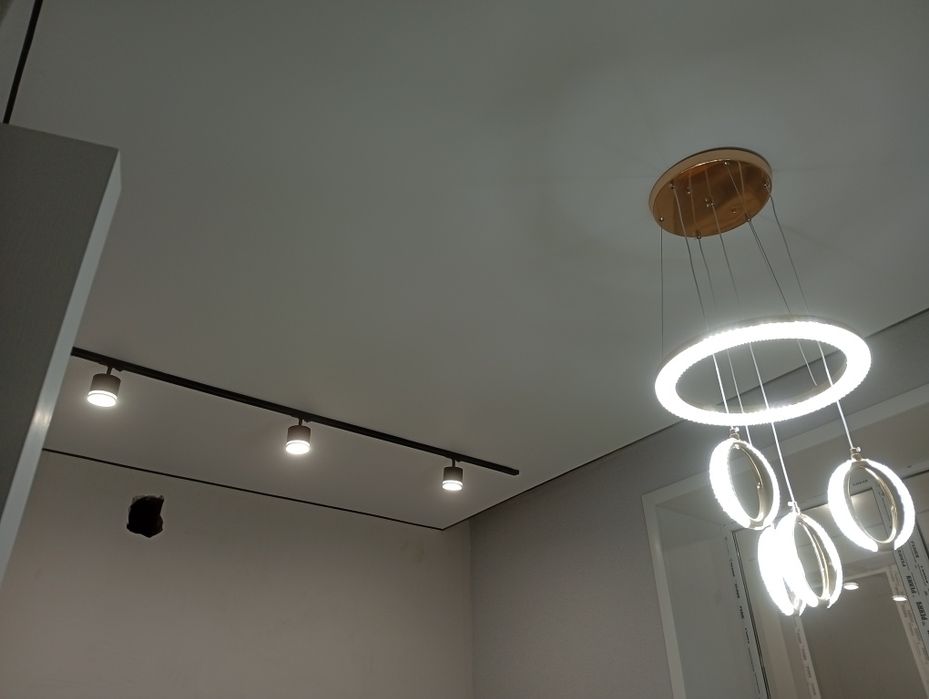 Натяжные потолки