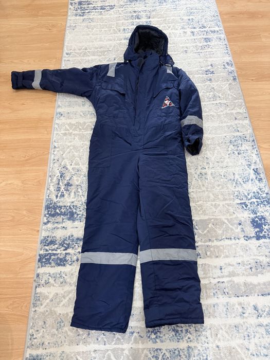 Тшо куртка,комбез