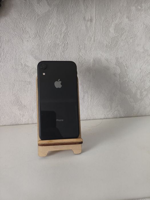 Iphone XR 64, 75