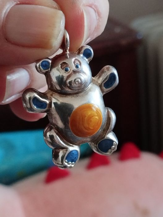 Pandantiv din argint ursuleț haios