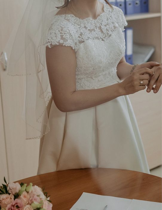 Свадебное платье