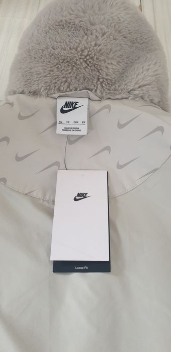 Nike SWOOSH  Loose Fit Oversize Size XS  НОВО ОРИГИНАЛ Дамска  яке