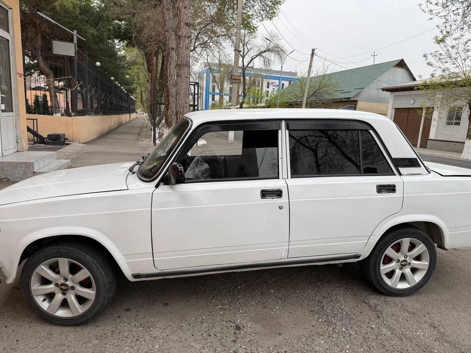 Lada 2107 2002 — 2