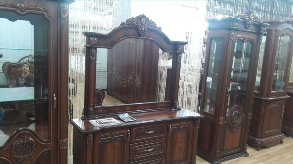 Разборка сборка мебель.  Mebel yigamiz va buzamiz