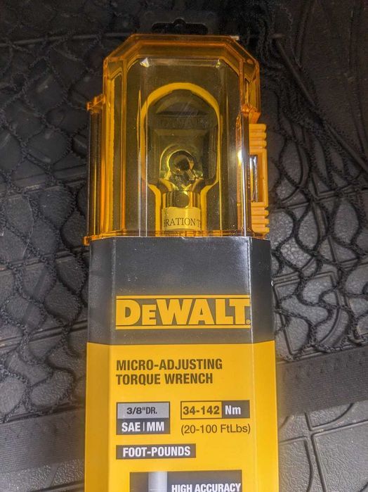 Динамометричен ключ DeWALT 3/8 ", 34-142 Nm, 515 мм, DWMT75463