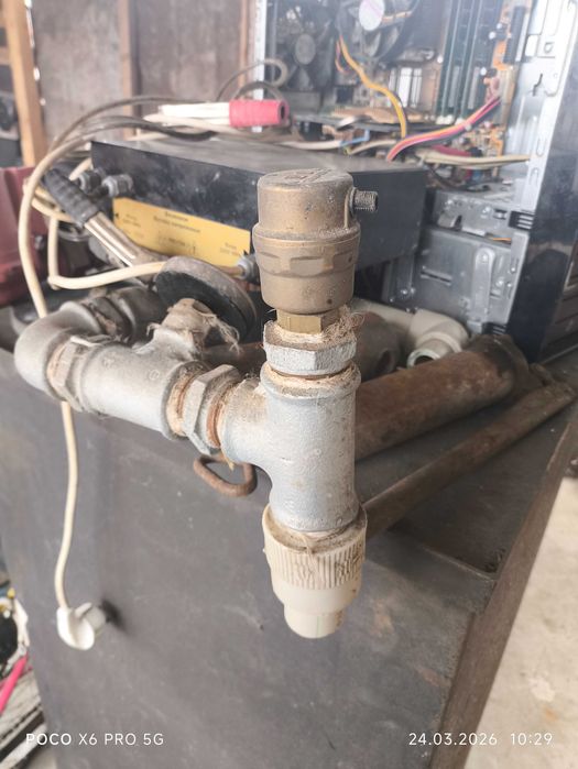 Камина с водна риза и помпа