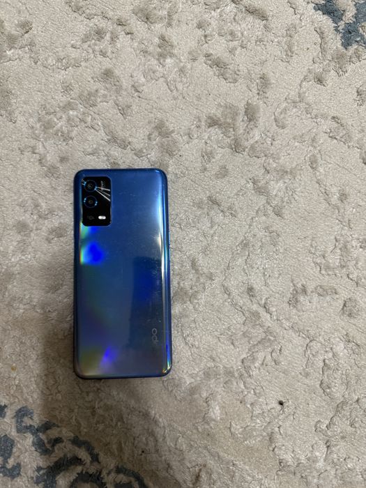 Продам смартфон OPPO A55