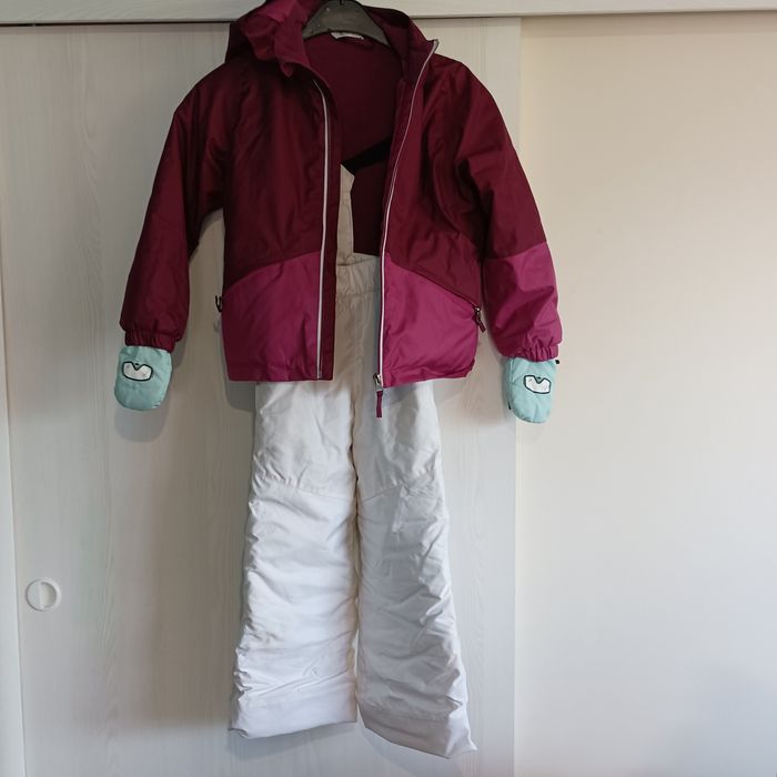 Дрехи за момиче!