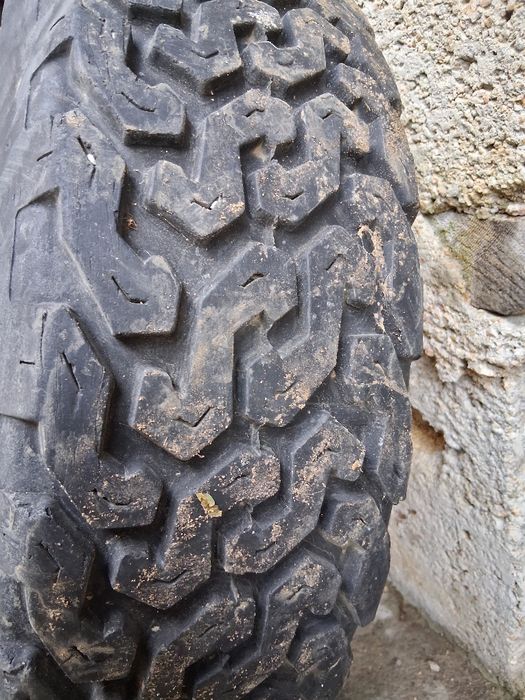 Гуми и  джанти  15 цола 5 броя