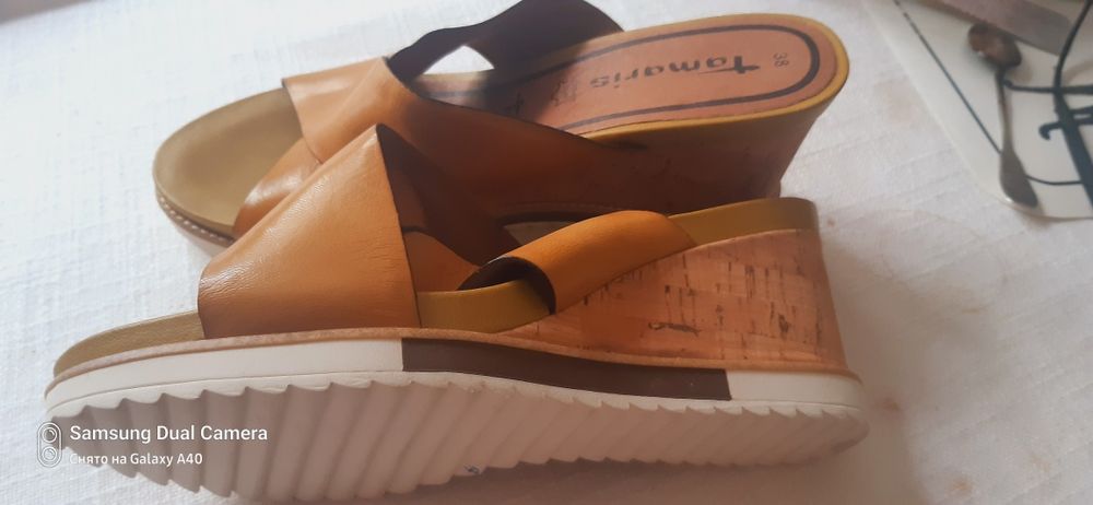 Летние босоножки-сабо