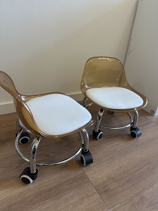 Детские стулья на колесах