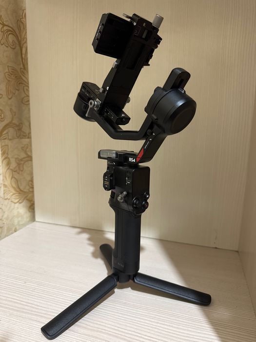 Sony 6700 сигма обектив + ронин RS4