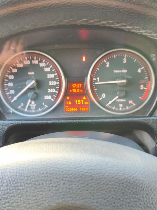 Vând BMW X1 2.0 xdrive 2010