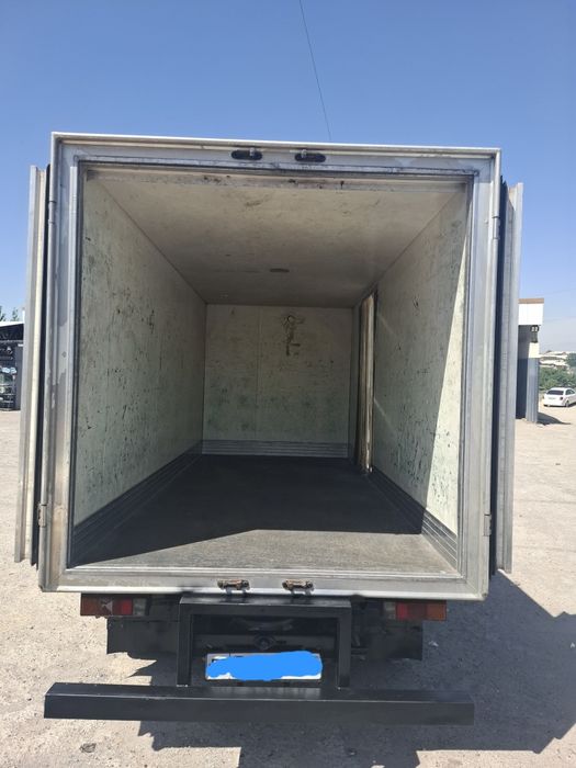Mitsubishi fuso 2007y