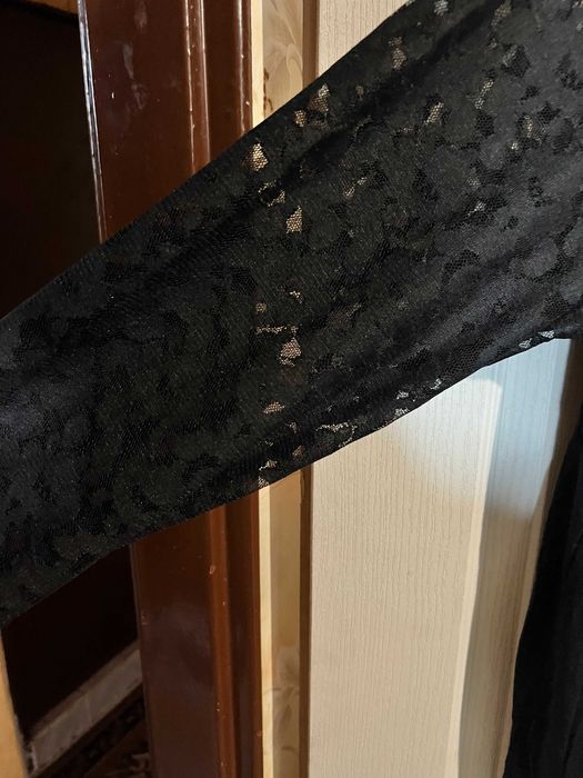 есенна блуза с ръкави от дантела