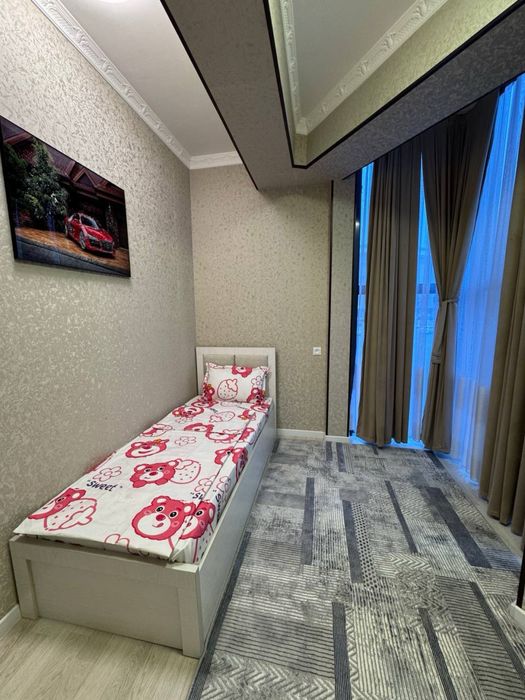 Продается 3 ком. Квартира на 2 этаже площадью 75 кв.м. В Микрорайоне