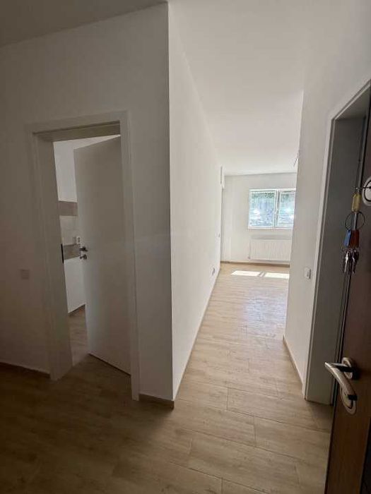 Garsoniera cartier Militari Residence - mutare imediata!!