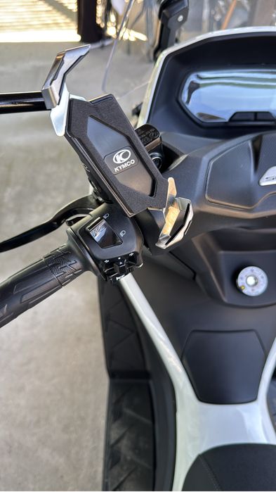 Scuter Kymko Skytown 125 plus echipament moto