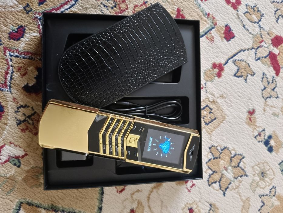 телефон верту новый