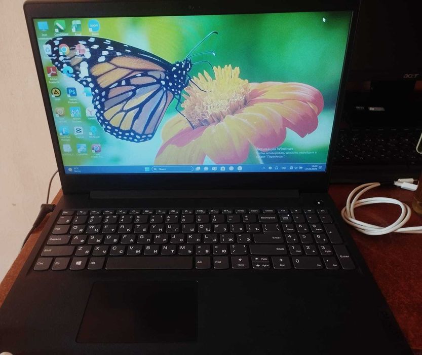 ноутбук леново .