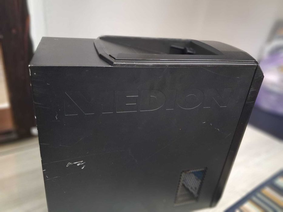 Sistem Desktop PC Medion Akoya – Intel Xeon E3-1230 V2