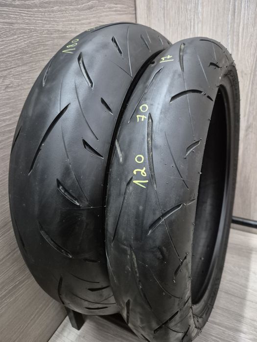 Set anvelope moto 120 70 17 cu 180 55 17 Dunlop roadsport 2 dot 2023