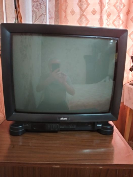 Продам рабочий телевизор