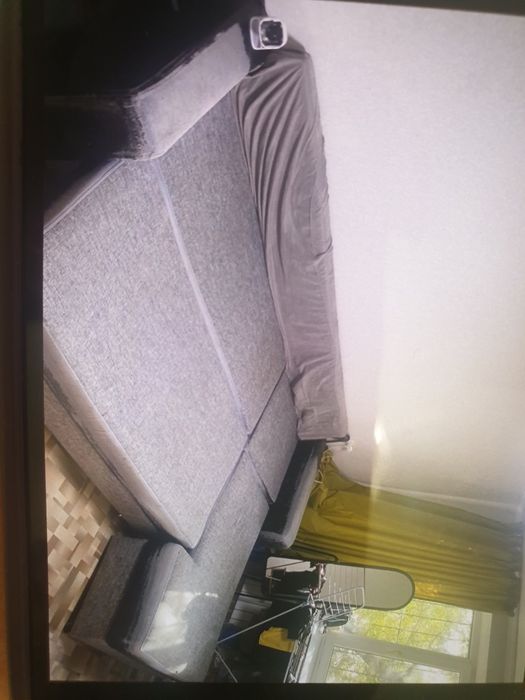 Диван угловой серого цвета