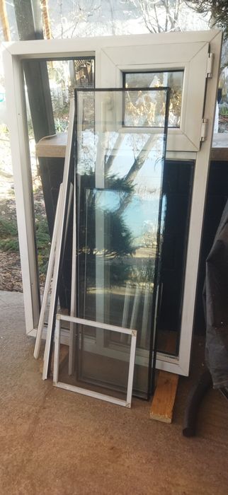 Пластиковое окно ,б/у