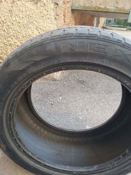 Продам резину 245/45 17