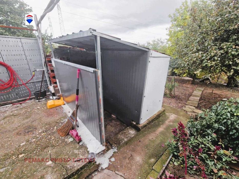 Вила за продажба - град Русе - в.з. Астраджийка.