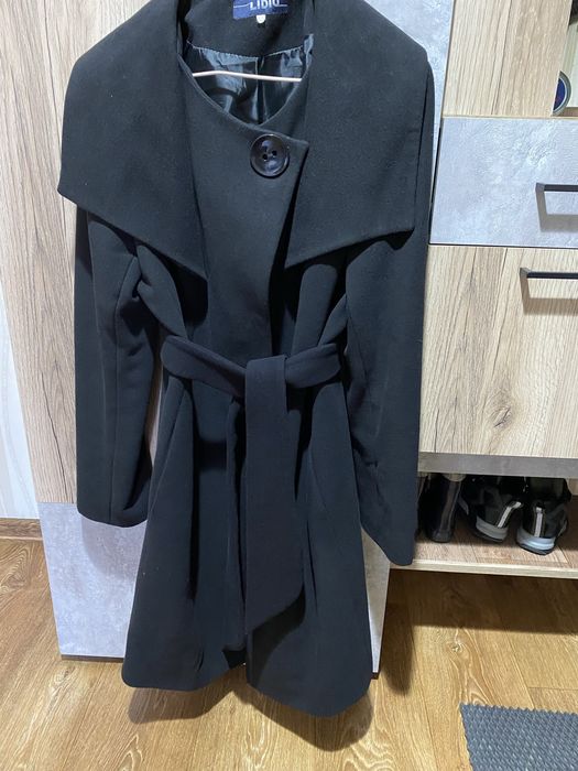 Женское пальто демисезонное