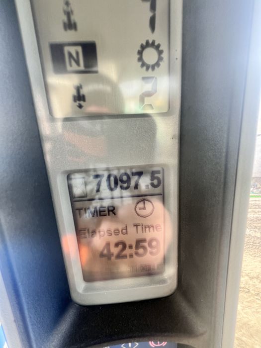 Tractor New Holland T8040