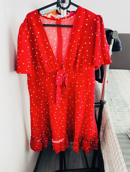 Дамски рокли ,туники и тениски