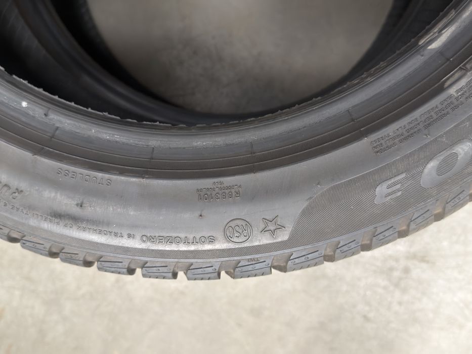 Vand 4 anvelope 225/50/18 pirelli de iarnă cu runflat ca noi