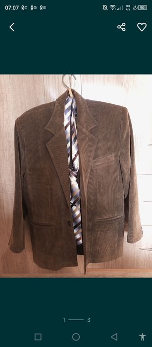 Костюм тройка новый.