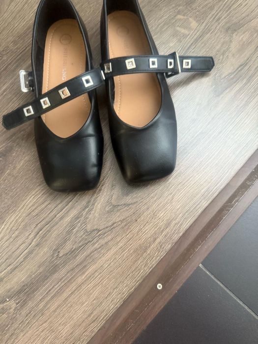 Босаножки на лето