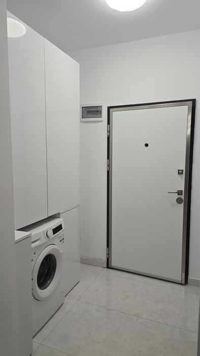Închiriez apartament cu o camera