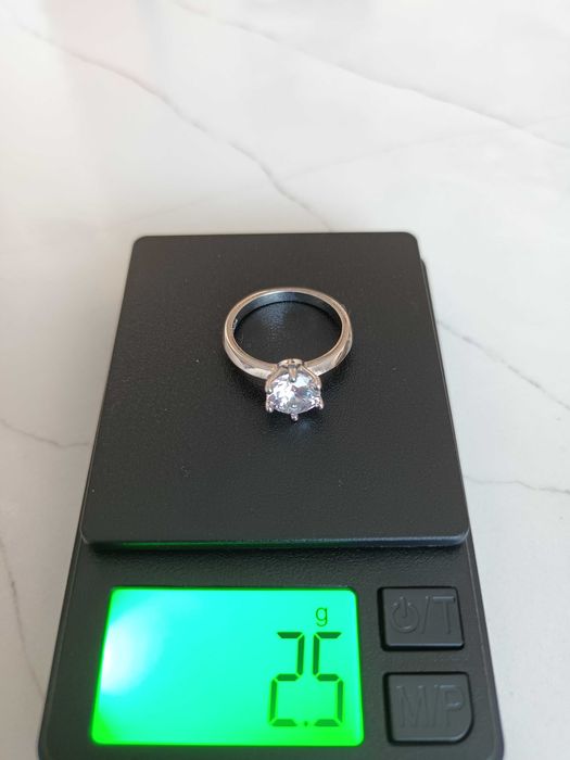 Пръстен бяло злато с диамант 18к, златен пръстен, годежен пръстен