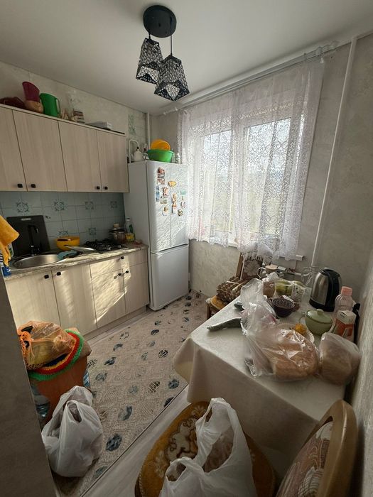 2х комнатная,3 этаж, Центральная города, гимназия Бест