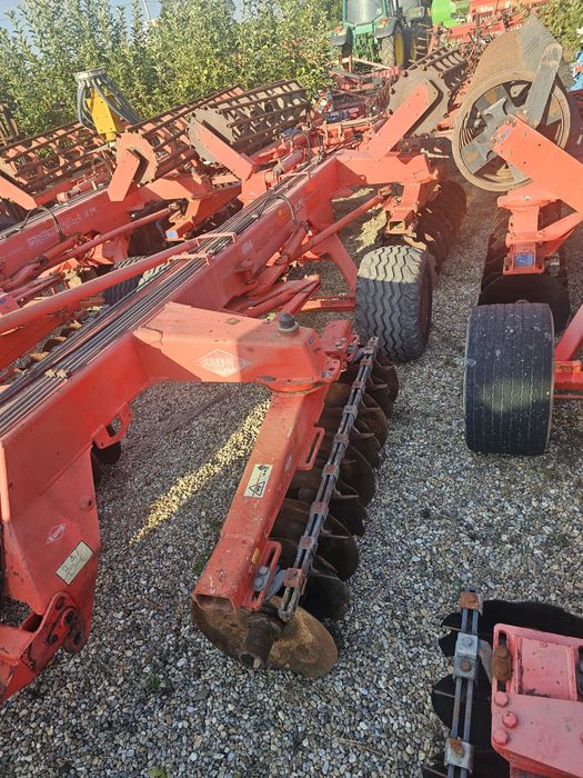 kuhn disvover xm 36 disc plug freza coasa grebla remorca mig met