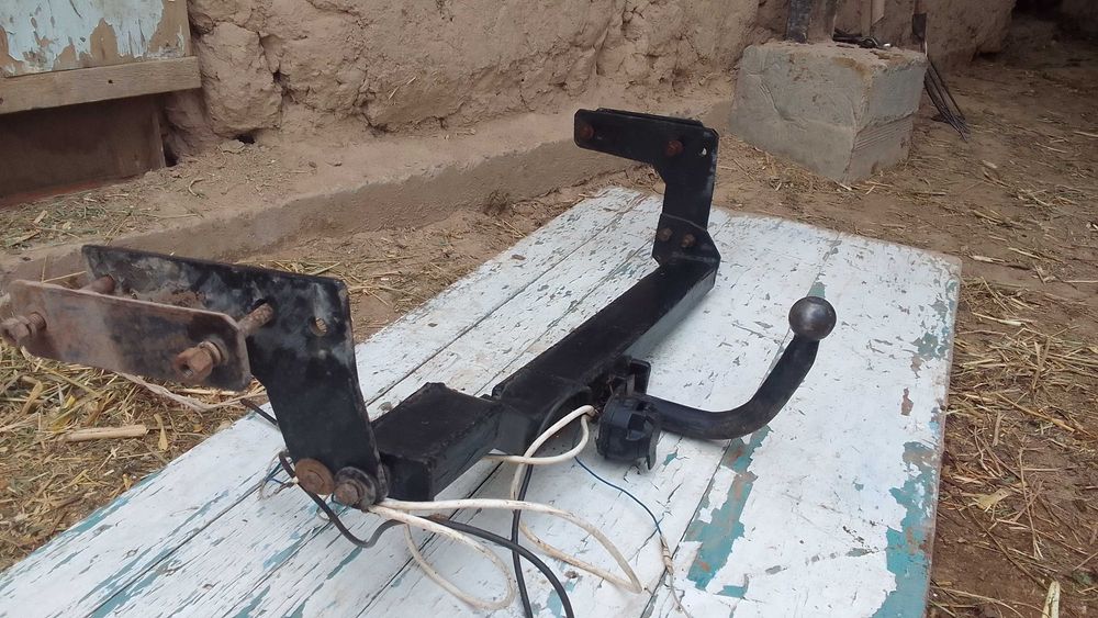 фаркоп спарк учун