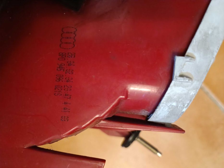 Stop lampa spate dreapta  audi A3 8P coupe 8p0945096021s cu soclu