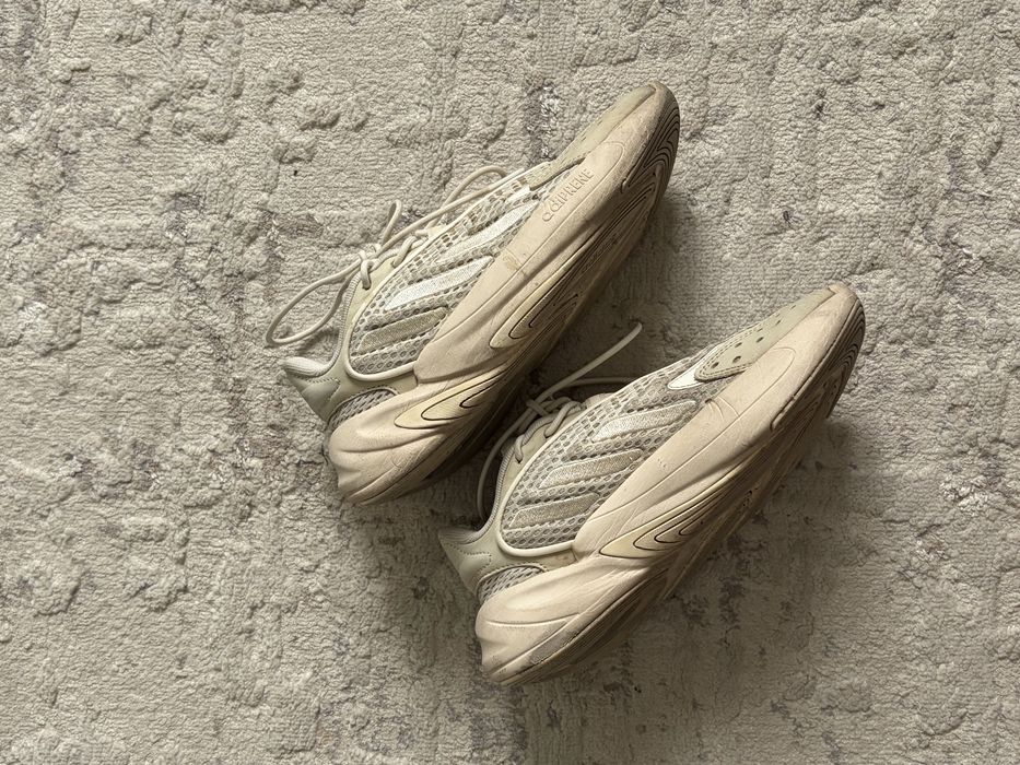 Кроссовки adidas Ozelia 'Savanna