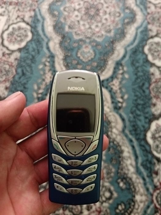 Nokia 6100 holati yaxshi