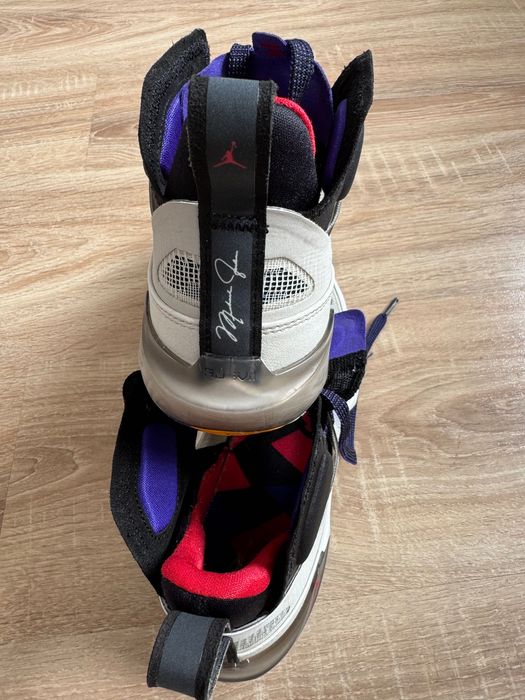 Nike Air Jordan XXXVII Beyond Borders Light Bone Nr 38