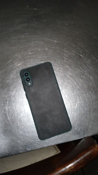 продается телефон