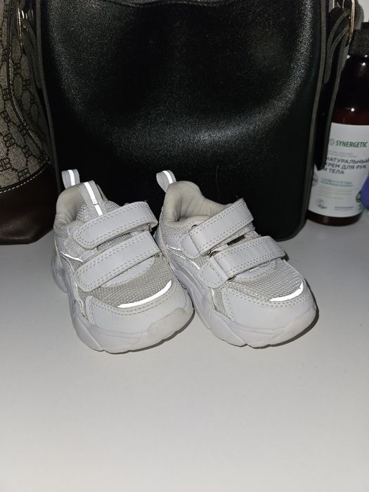 Кроссовки сандали